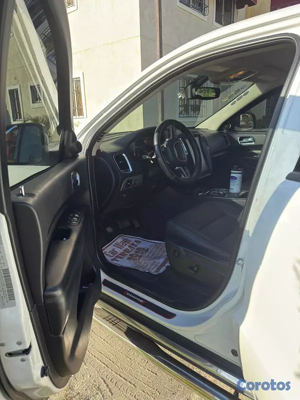 jeepetas y camionetas - DODGE DURANGO SXT 2017 6