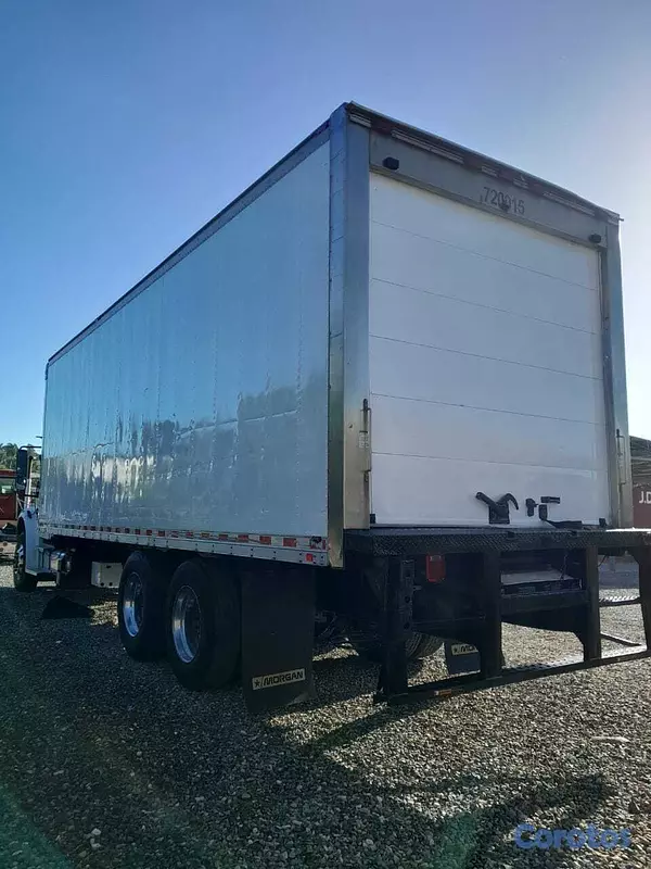camiones y vehiculos pesados - FREIGHTLINER M2 106 AÑO 2015 3