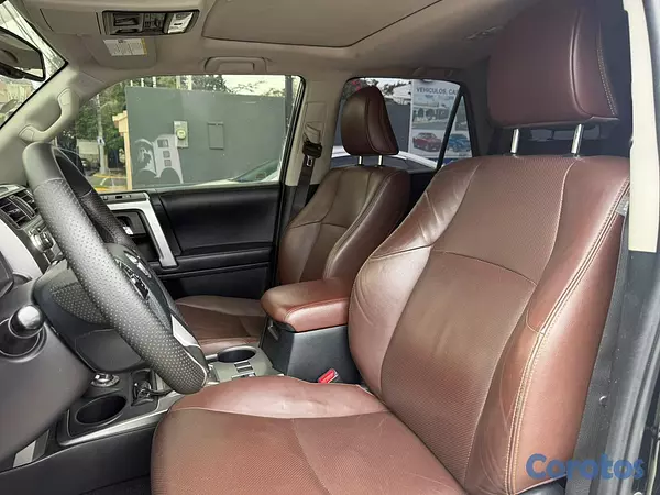 jeepetas y camionetas - Toyota 4Runner Limited 4WD 2017 5