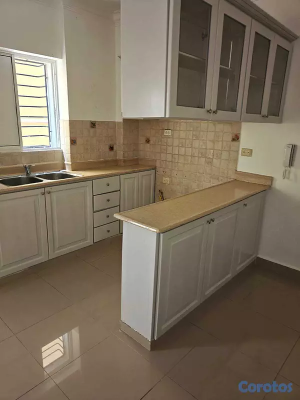 apartamentos - Vendo está impresionante casa en san Gerónimo. 4