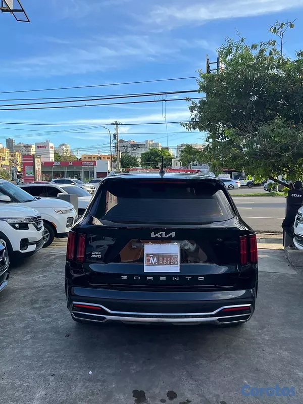 jeepetas y camionetas - Kia Sorento Limited 2022 3