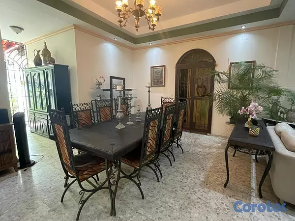 casas - Casas en Venta Gazcue Precio US$ 700,000  5