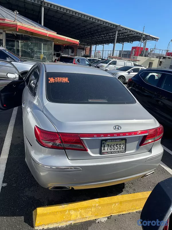 carros - Hyundai Grandeur Q-270 2011 GLP, 88522 kilómetros, buen precio 2