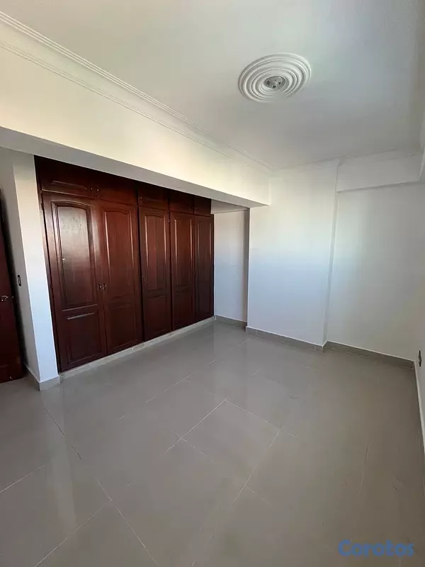 apartamentos - Amplio Apartamento en Alquiler – Bella Vista. 6to nivel. 4