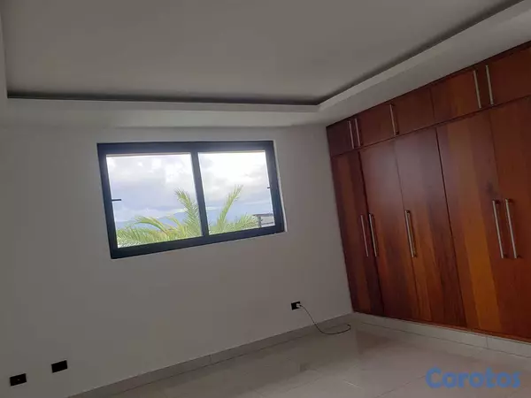 casas - Casa 2 Niveles con piscina en Urb, Fernando Valeri 4
