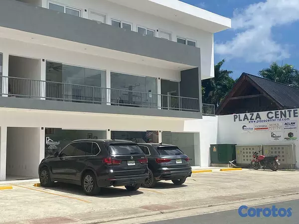 oficinas y locales comerciales - Local Comercial en el Centro de Las Terrenas frente Banco Popular  1