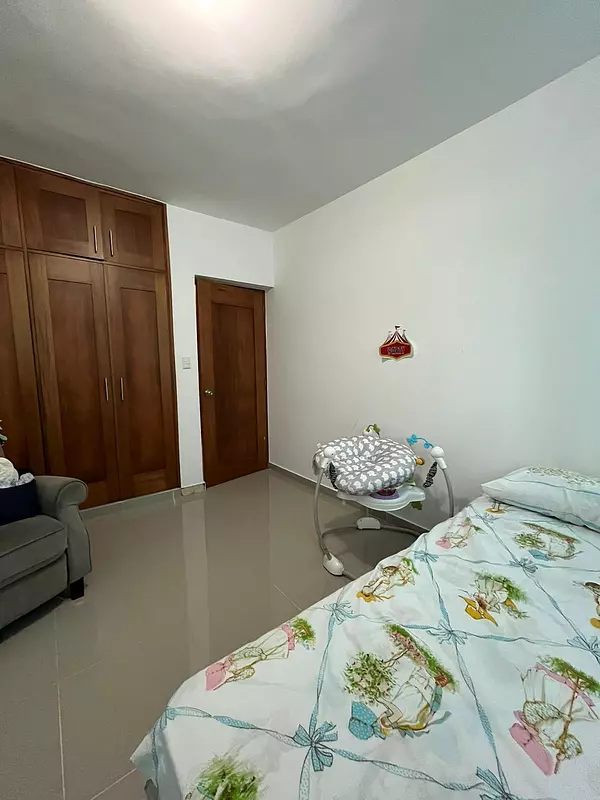 apartamentos - Hermoso Apartamento 2do Nivel en Los Alamos  2
