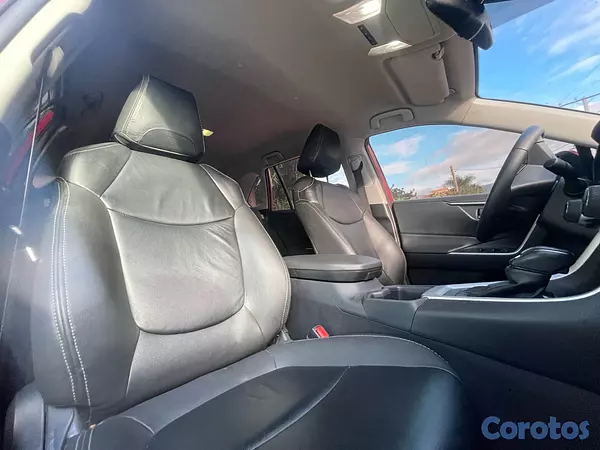 jeepetas y camionetas - Toyota rav4 hybrid 2023 8