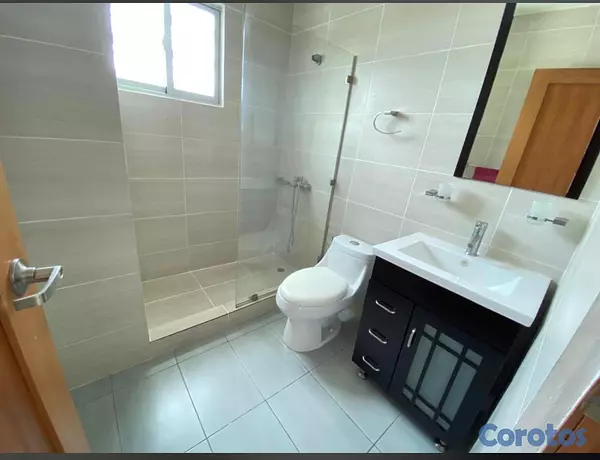 penthouses - Venta de apartamento en buenas condiciones  2