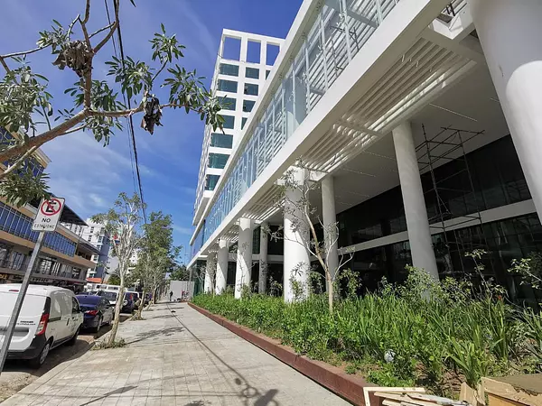 oficinas y locales comerciales - LOcales y oficinas y mas en alquiler en Piantini 10