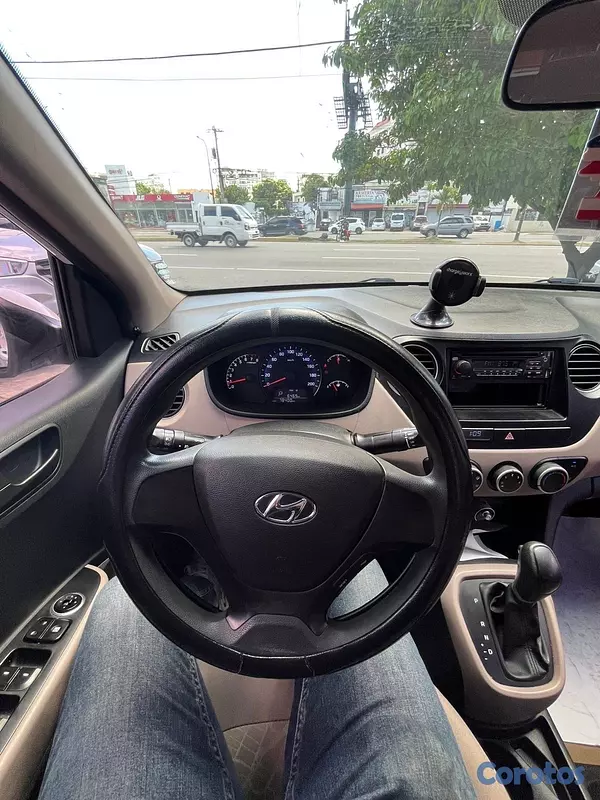 carros - Hyundai GrandI10 SDN 2015 9