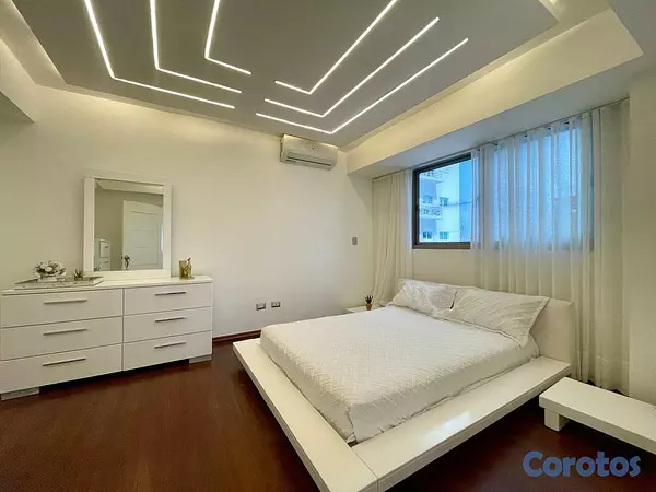 apartamentos - Elegancia y Espacio en el Paraíso por US$289,000 5