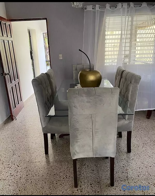 muebles y colchones - Vendo juego de comedor con tope de cristal  3