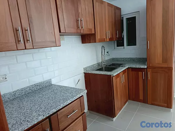 apartamentos - vendo 2do piso con terraza en respaldo los tres ojos 3 habitaciones  2 parqueos  9