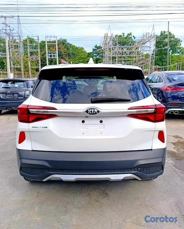 jeepetas y camionetas - Kia Seltos 2021 5