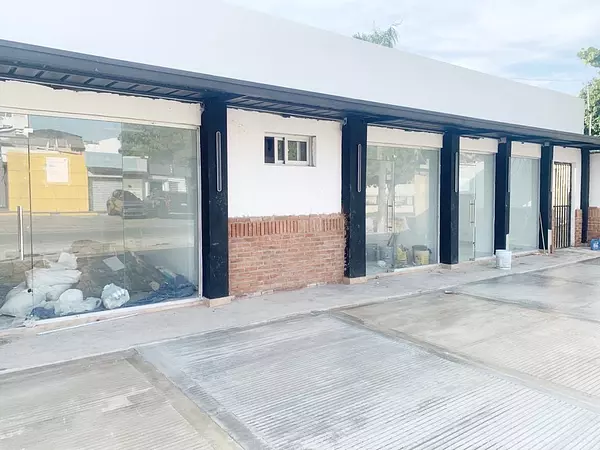 oficinas y locales comerciales - Local comercial en los Prados 3