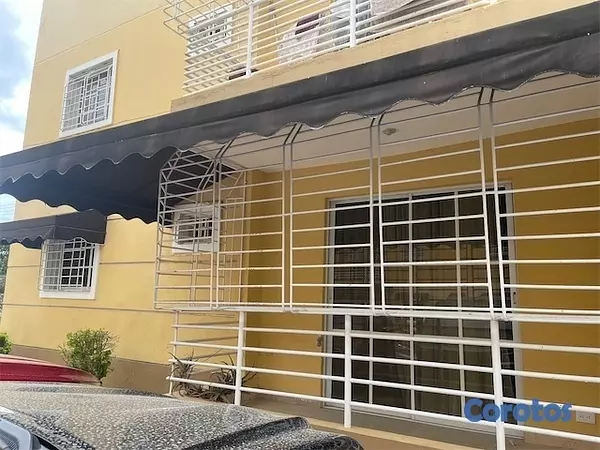 apartamentos - Venta de apartamento primer piso en la autopista de san Isidro  7