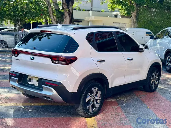 jeepetas y camionetas - KIA SPNET BLANCA 2022 10