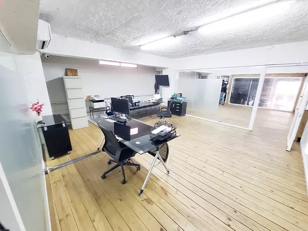 oficinas y locales comerciales - Nave comercial en Alquiler  4