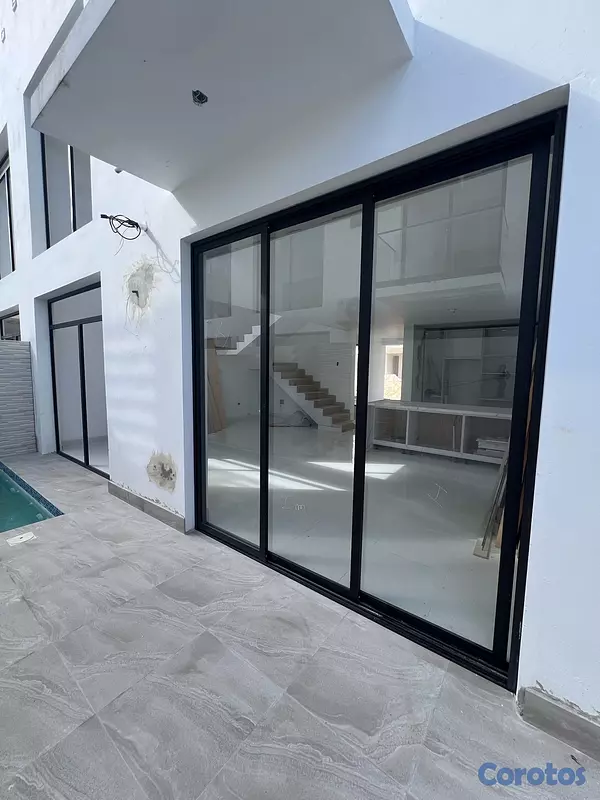 casas - villas en bávaro punta cana  3 HAB ,  3 baños ,2 cocina , picuzzy $260,000us  2
