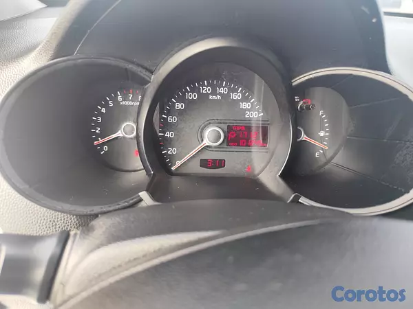 carros - Kia Picanto 2015, como nuevo, uso personal 3
