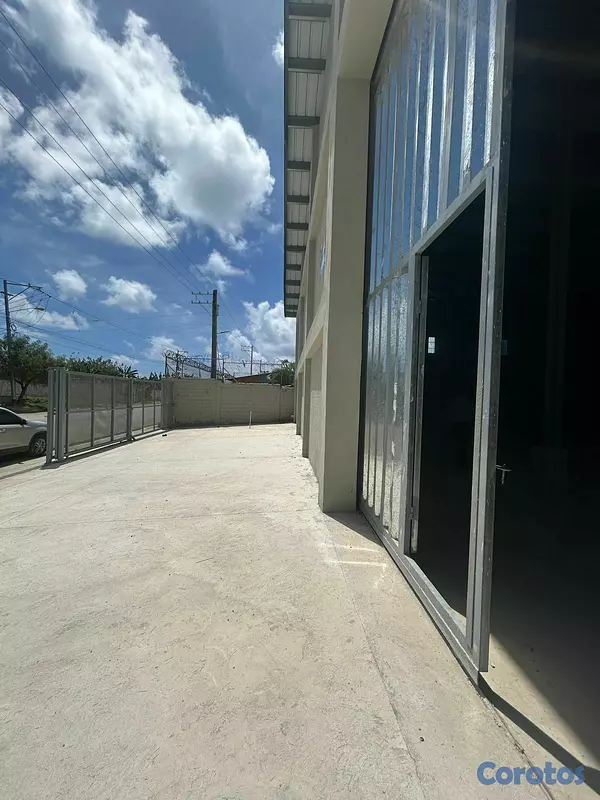 otros inmuebles - 📍 Santo Domingo Este – Brisa del Este 💰 US$7,500 m 4