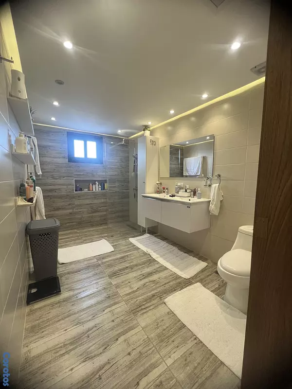 penthouses - PENTHOUSE EN VENTA URBANIZACIÓN REAL
4 hab. 4 baños terraza privada 3 parqueos 6