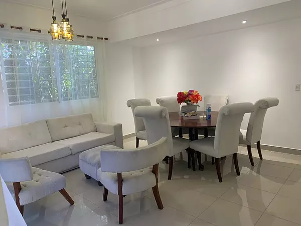 apartamentos - Gran Oportunidad 🚨Independencia📍🚨Apt 3hab, Balcón, sala, comedor, 2parqueos,  3