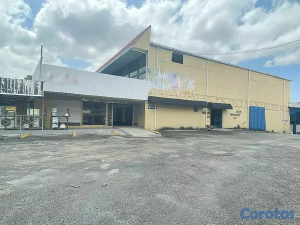 oficinas y locales comerciales - Nave comercial con showroom  2