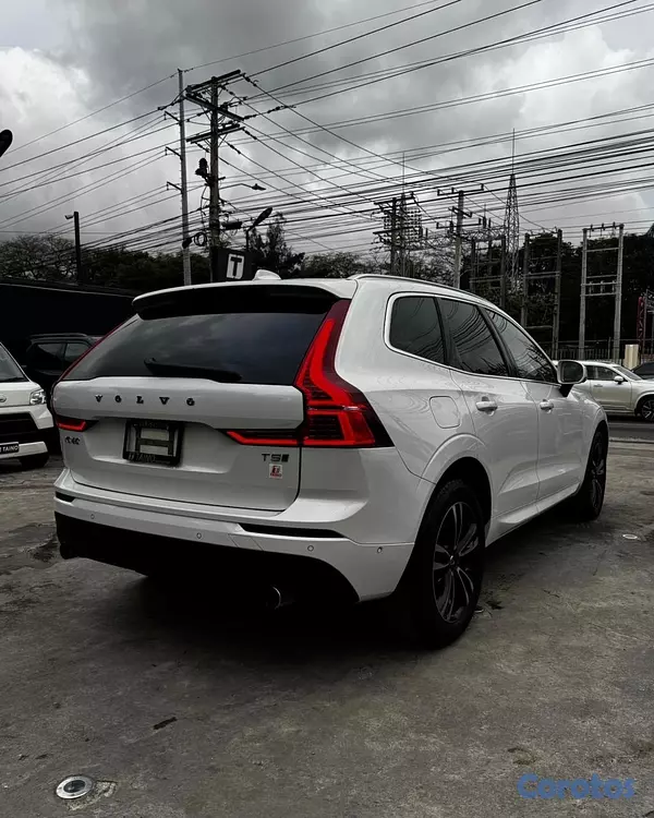 jeepetas y camionetas - Volvo XC60 Momentum T5 2019 4