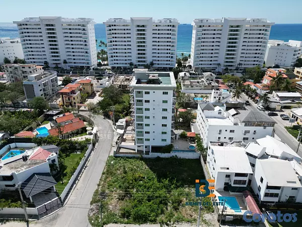 solares y terrenos - SE VENDE DE OPORTUNIDAD Excelente Solar con 750 me 3
