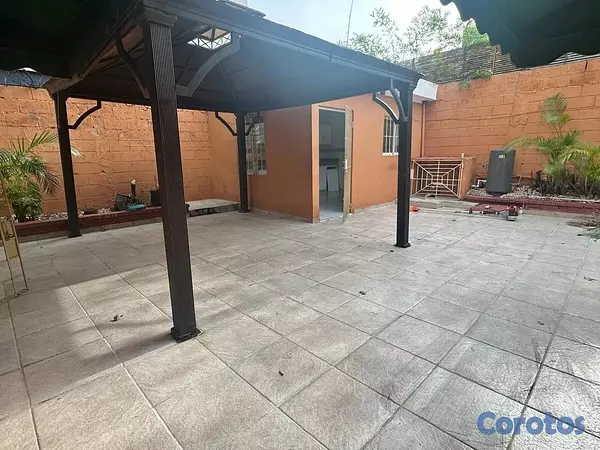 casas - Alquiler de Casa en Los Prados 4