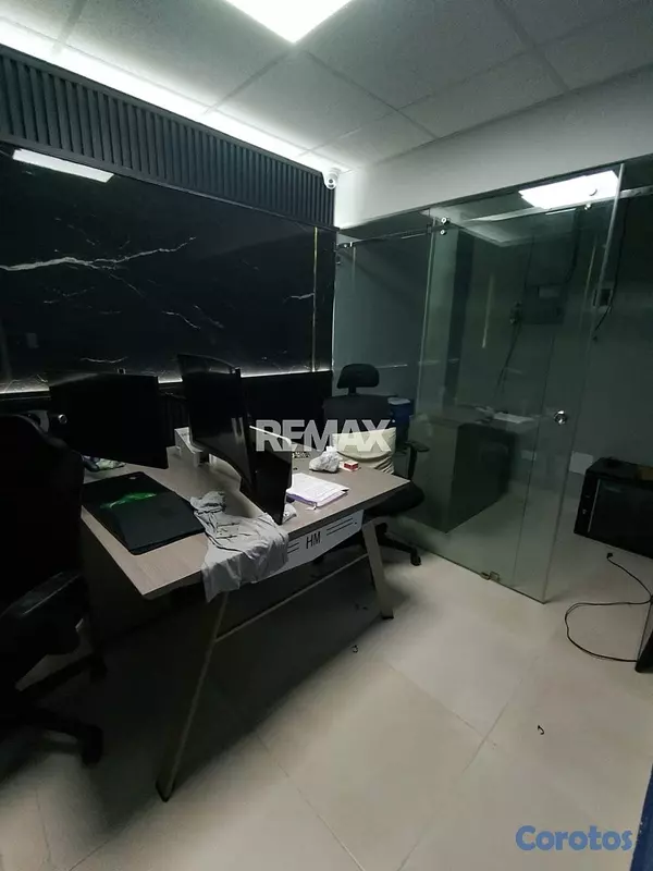 oficinas y locales comerciales - Local Comercial en HAINAMOSA SANTO DOMINGO ESTE 13