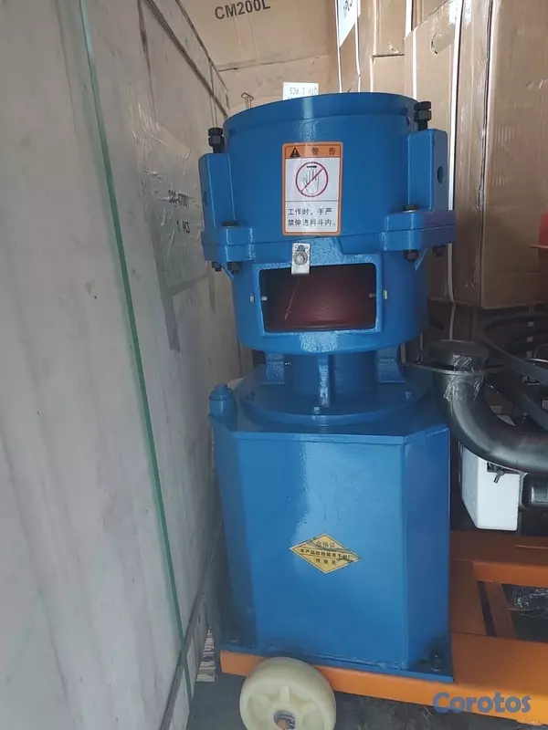 equipos profesionales - Paletisadora
 Industrial de gazoy, Producción: 500 kilos por hora.  3