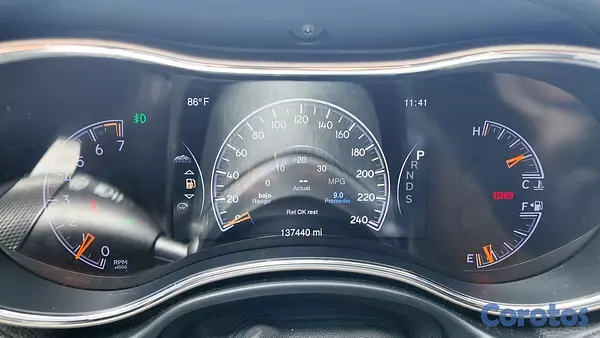 jeepetas y camionetas - JEEP GRAND CHEROKEE OVERLAND 4X4 2015 10