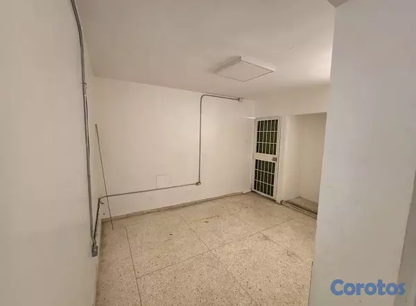 oficinas y locales comerciales - CASA COMERCIAL PRIMER NIVEL 6