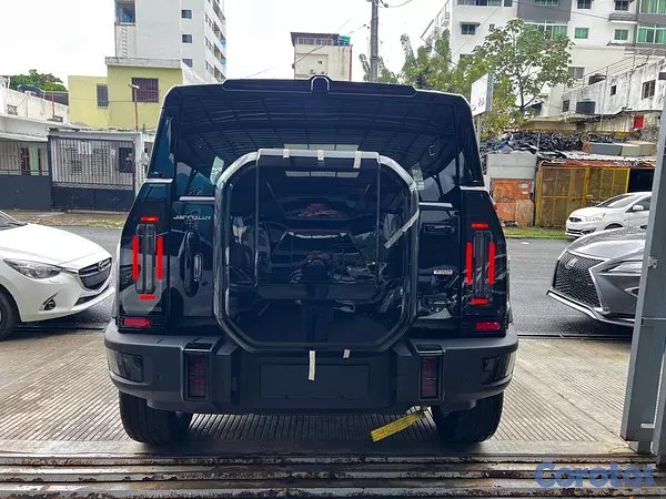 jeepetas y camionetas - JESTOUR T2 año 2025  4