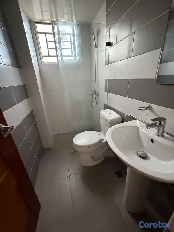 apartamentos - alquiló avenida independencia hondura tres habitaciones dos baños dos parqueos  11