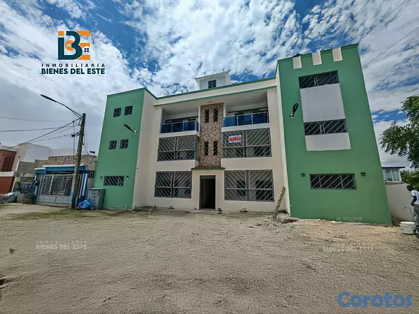 apartamentos - Se Alquila Apartamento GRANDE y Espacioso de Tres  2