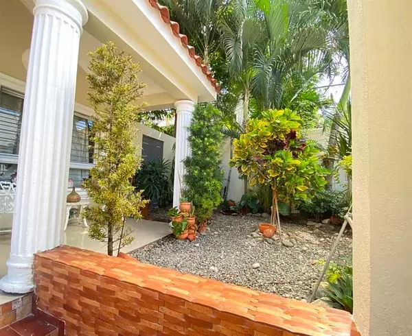 casas - HERMOSA CASA 2 NIVELES EN LOS CERROS DE ARROYO lll 5