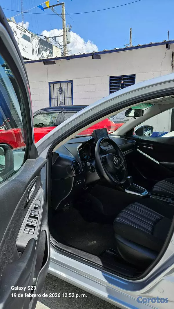 otros vehiculos - MAZDA2 2020 6