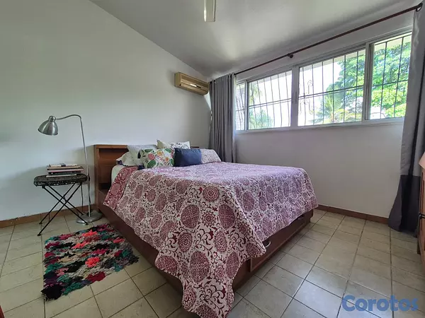 casas - Casa Duplex en venta en Lomas de Arroyo Hondo 5