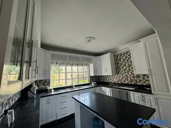 casas - Casa en Arroyo Hondo Viejo en proyecto Cerrado con 10