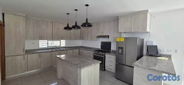 casas - Casa en alquiler en la Caleta La Romana 2
