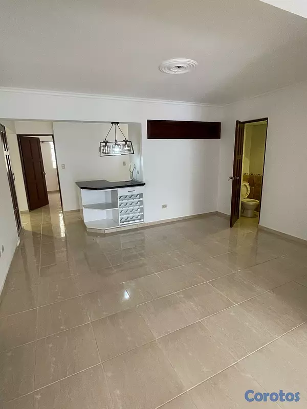 apartamentos - Mirador sur próximo Rómulo Betancourt y Avenida Anacaona  3