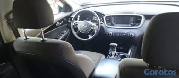 jeepetas y camionetas - Kia Sorento LX año 2020 1