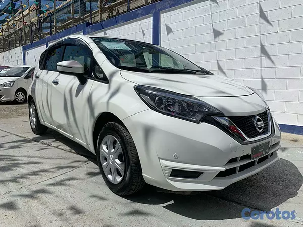 carros - NISSAN NOTE 1