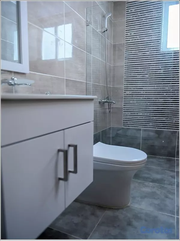 apartamentos - ALQUILO APTO AMUEBLADO EN EXCLUSIVA TORRE DE LA ZO 5