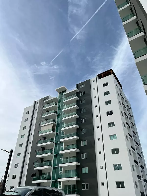 apartamentos - Apartamento 8vo Piso en Ave. Hispanoamericana  5