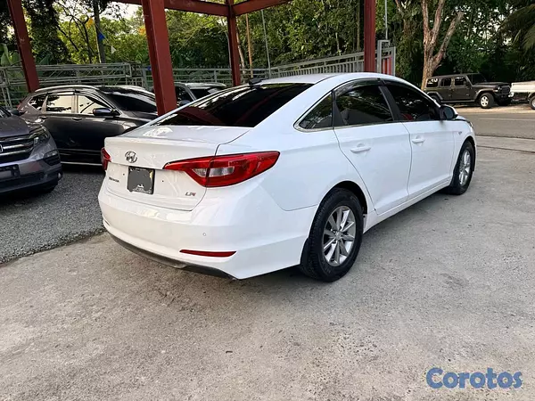 carros - hiunday sonata 2017 3
